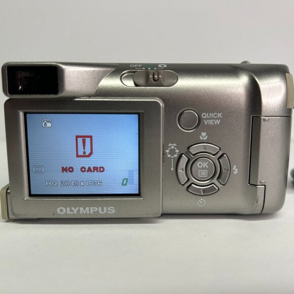Olympus Digital Camera Camedia D-540 Zoom 3.2MP Silver - Picture 3 of 8